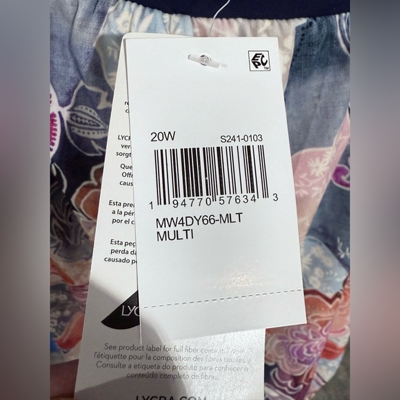 #NWT Maxine of Hollywood Multicolor Floral Bikini Top - Picture 9 of 10